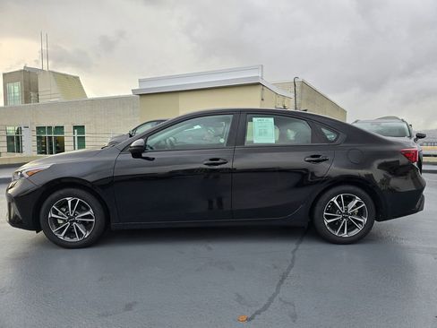 Certified 2024 Kia Forte LXS image 3