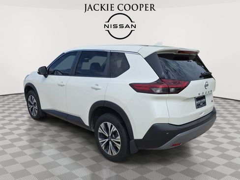Used 2023 Nissan Rogue SV FWD image 7