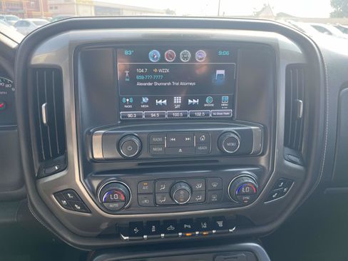 Used 2019 Chevrolet Silverado 2500 High Country w/ Duramax Plus Package AWD/4WD image 19