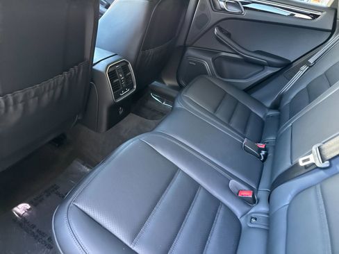 Certified 2026 Porsche Macan AWD/4WD image 14