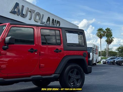 Used 2015 Jeep Wrangler Unlimited Sport w/ Quick Order Package 24S AWD/4WD image 3