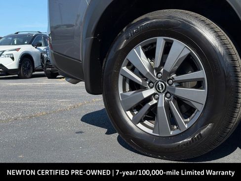 Used 2025 Nissan Pathfinder S FWD image 47