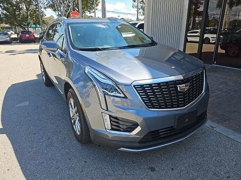 Used 2020 Cadillac XT5 Premium Luxury image 3