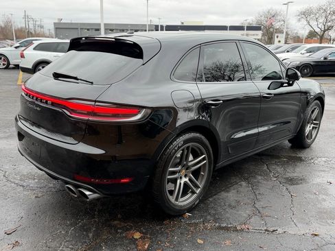 Used 2021 Porsche Macan Turbo image 9