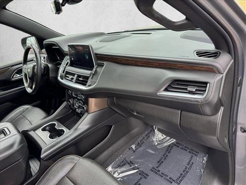 Used 2022 Chevrolet Tahoe High Country w/ Premium Package AWD/4WD image 21