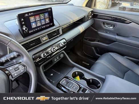 Used 2024 Honda Pilot Touring image 18