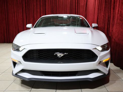 Used 2020 Ford Mustang Premium image 9