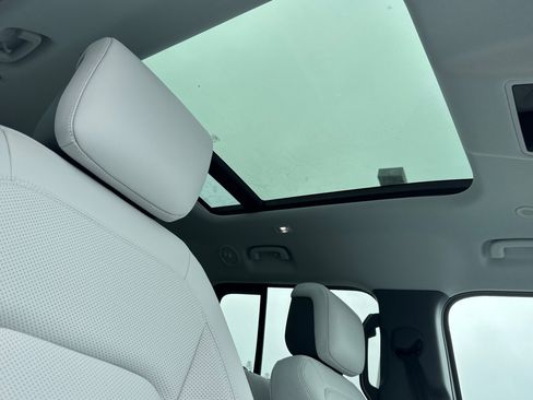 New 2025 Land Rover Defender 130 S image 16