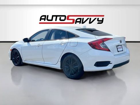 Used 2020 Honda Civic EX image 5