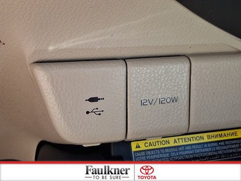 Certified 2019 Toyota Camry XLE FWD image 26