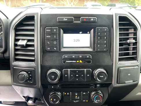 Used 2018 Ford F150 XLT image 19