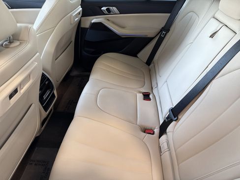 Used 2021 BMW X5 sDrive40i w/ Convenience Package image 40