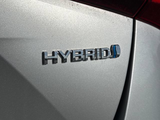 Certified 2021 Toyota Prius LE AWD/4WD image 17