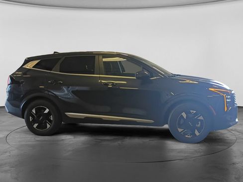Used 2026 Kia Sportage LX FWD image 11