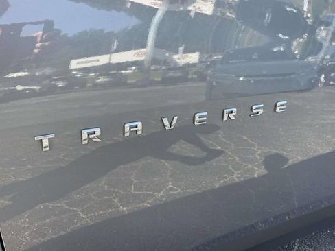 Certified 2020 Chevrolet Traverse LT FWD image 9