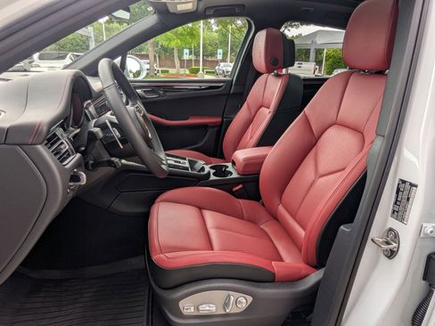 New 2026 Porsche Macan S AWD/4WD image 5