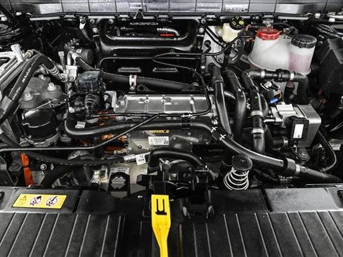 Certified 2023 Mercedes-Benz EQB 350 4MATIC SUV w/ Exclusive Package image 25