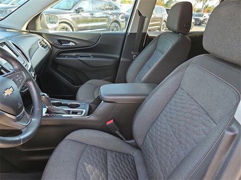 Used 2019 Chevrolet Equinox LT image 16