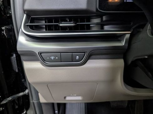 Used 2026 Kia Carnival FWD image 20
