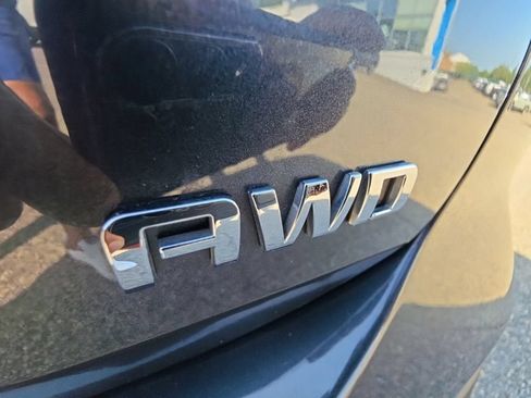 Used 2022 Chevrolet Equinox LS AWD/4WD image 37