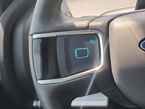 Certified 2025 Ford Expedition Active AWD/4WD image 14