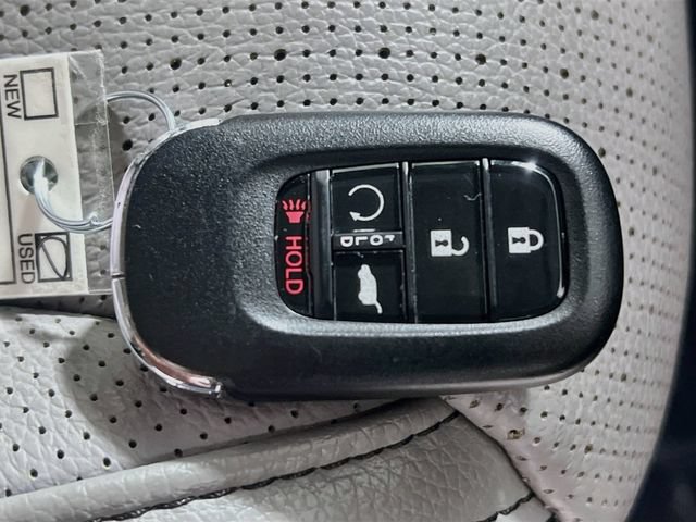 Used 2024 Honda Pilot Elite image 33