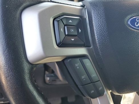 Used 2021 Ford F250 Lariat image 25