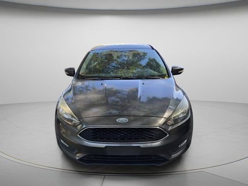 Used 2018 Ford Focus SEL FWD image 3