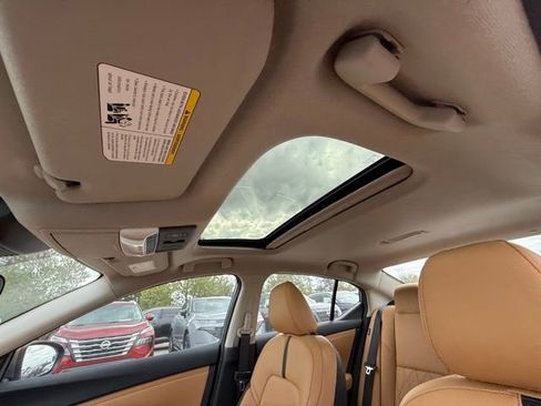 New 2025 Nissan Sentra SV w/ SV Premium Package image 14