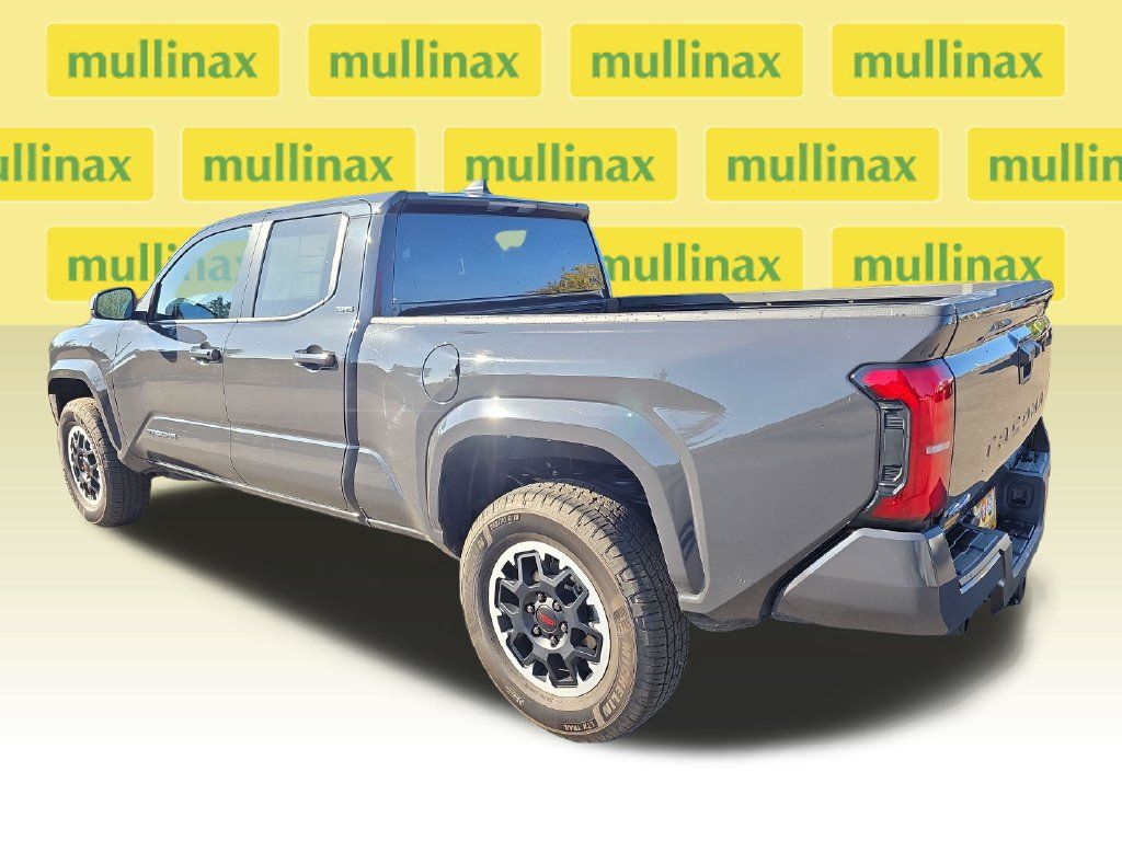 Used 2026 Toyota Tacoma SR5 AWD/4WD image 8