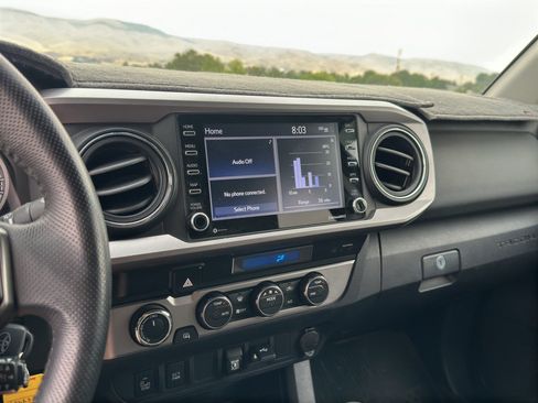 Certified 2021 Toyota Tacoma SR5 w/ Trail Edition AWD/4WD image 4