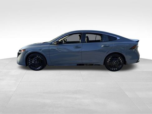 New 2026 Nissan Sentra SR w/ SR Premium Package image 4