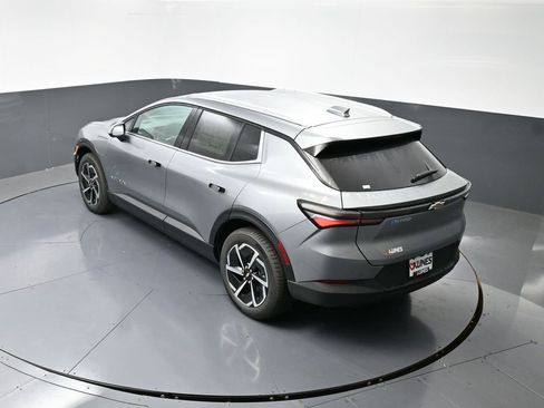 New 2026 Chevrolet Equinox EV LT image 38