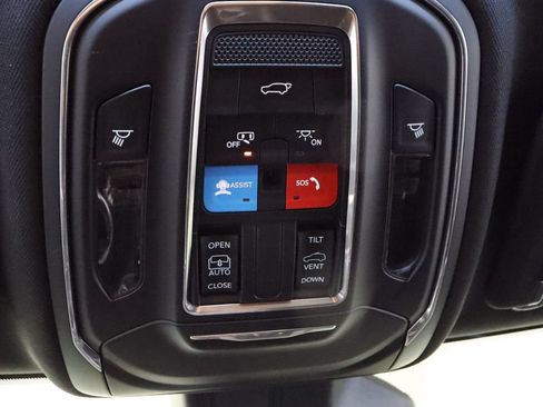 Used 2025 Jeep Grand Cherokee L Laredo w/ Luxury Tech Group I RWD image 29