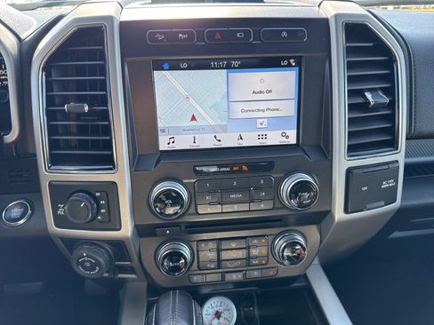 Used 2018 Ford F150 Lariat w/ Equipment Group 502A Luxury image 17
