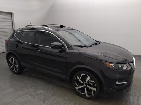 Used 2020 Nissan Rogue Sport SL FWD image 11
