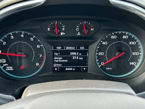 Used 2021 Chevrolet Malibu LT image 27