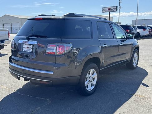 Used 2015 GMC Acadia SLE FWD image 4