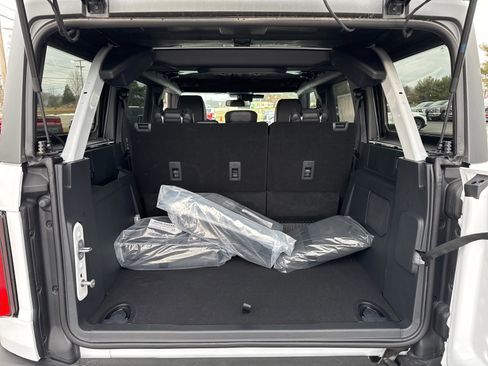 New 2025 Ford Bronco Outer Banks w/ Sasquatch Package image 34