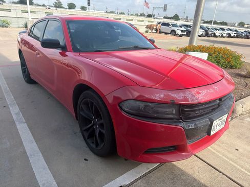 Used 2016 Dodge Charger SXT w/ Plus Group RWD image 8