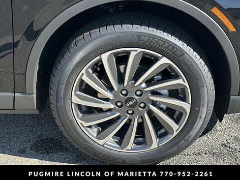 New 2026 Lincoln Corsair Reserve w/ Rear Removable Package Tray FWD image 12