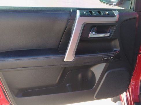 Used 2024 Toyota 4Runner Limited AWD/4WD image 12