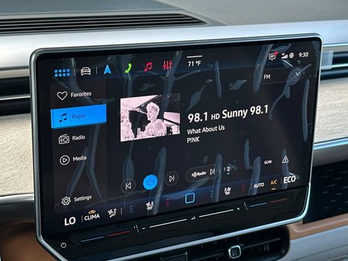 New 2025 Volkswagen ID. Buzz Pro S Plus image 17