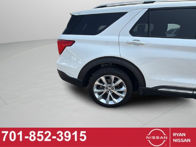 Used 2023 Ford Explorer Platinum w/ Technology Package AWD/4WD image 26