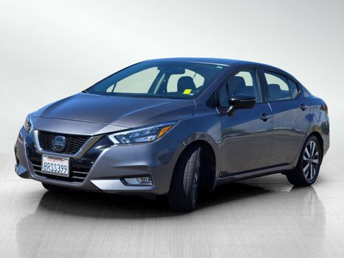 Used 2020 Nissan Versa SR FWD image 11
