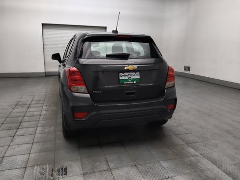 Used 2019 Chevrolet Trax LS w/ LPO, Protection Package FWD image 6