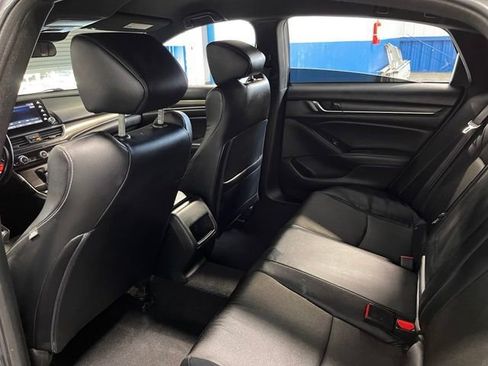 Used 2018 Honda Accord Sport image 16