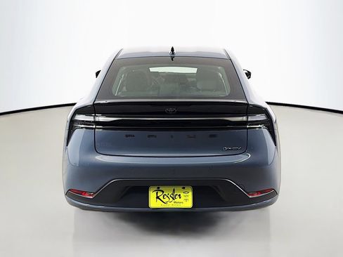 New 2026 Toyota Prius Plug-In Hybrid FWD image 6