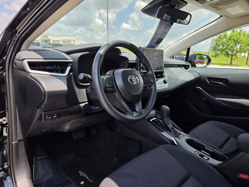 Used 2026 Toyota Corolla LE FWD image 12