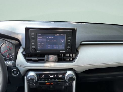 Used 2022 Toyota RAV4 XLE Premium FWD image 20